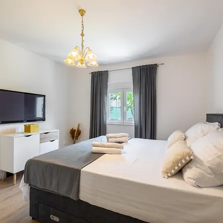 With Parking Space Solin, Split - 21445 Διαμέρισμα Σολίν